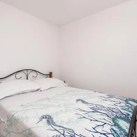 Beautiful In Pobri With Kitchen Apartment *